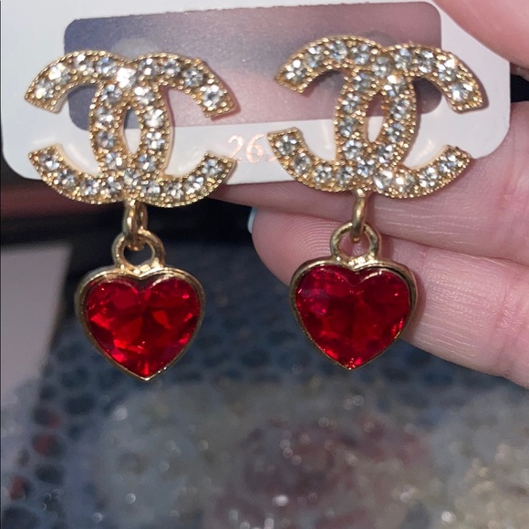 Jewelry - Gold fashion earrings